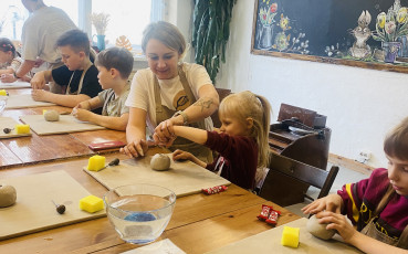 Фото #14 из альбома Мастер-класс для детей в гончарной мастерской - День защиты детей 2022